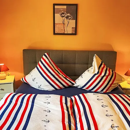 Schmidt - App-1 By Interhome Цинновиц