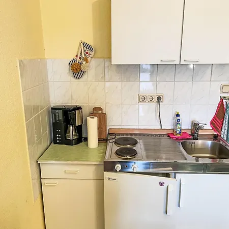 Schmidt - App-1 By Interhome * Цинновиц